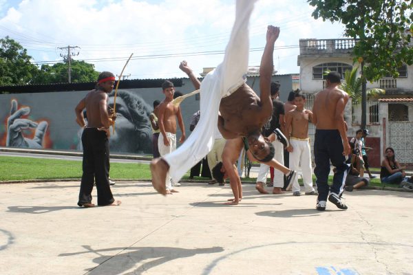 JUEGO DI MANI, CUBA